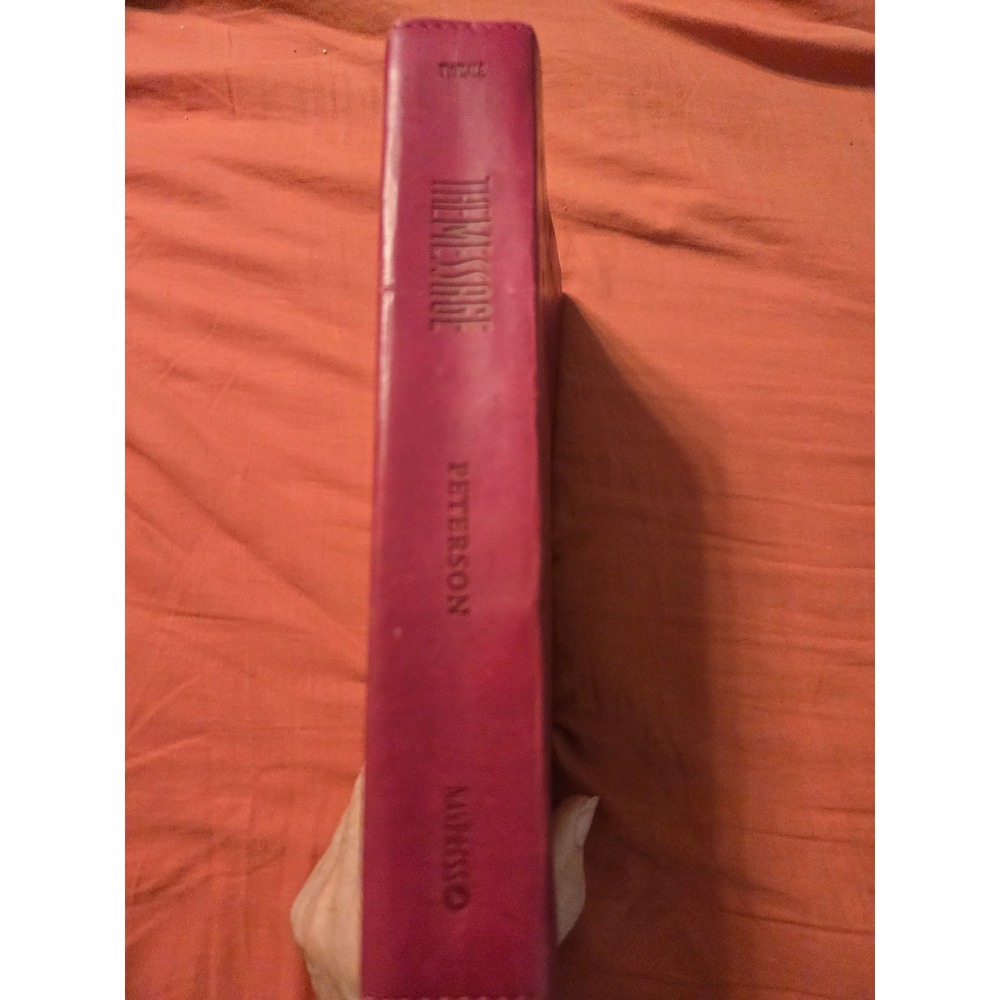 The Message Bible Eugene Peterson Raspberry Blossom Leather-Look 9781612914299 - Picture 3 of 4